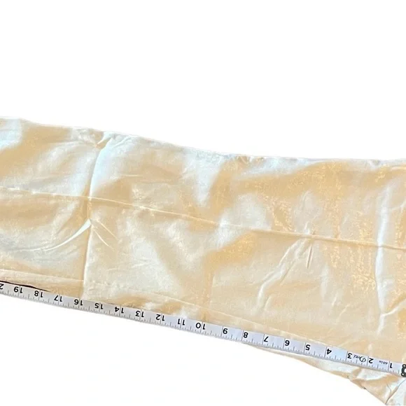 Kittenish Dove Satin Pants Size Medium NWT - Picture 3 of 11